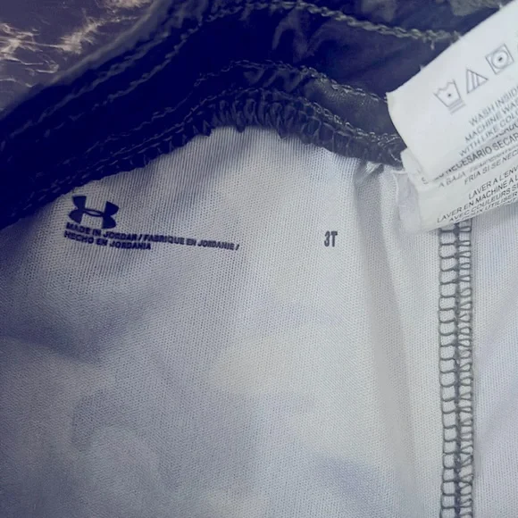 Under Armour Camo Athletic Shorts - Picture 4 of 4